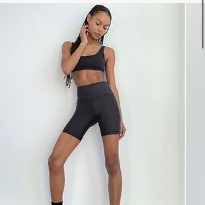 TnaGLOSS™ Atmosphere Hi-Rise 7" Short